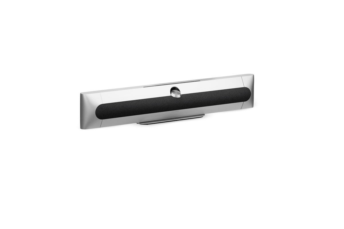 Beosound Premiere soundbar i sølv med sort akustisk stof, vist i skrå vinkel