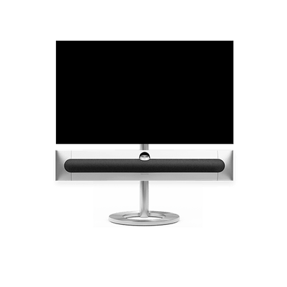 Bang & Olufsen Beosound Premiere i natural aluminium grey melange stof højttalerfront med 42" LG C5 OLED TV på gulvstand