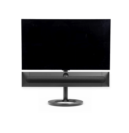 Bang & Olufsen Beosound Premiere i black anthracite aluminium grey melange stof højttalerfront med 42" LG C5 OLED TV på gulvstand