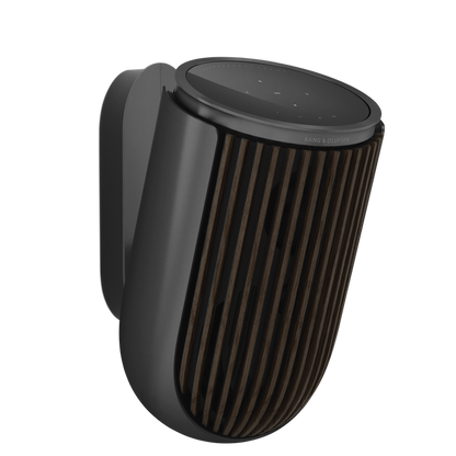 Bang & Olufsen Beolab 8 højttaler i sort med vægbeslag