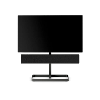 Beosound Stage soundbar på sort stativ med TV skærm