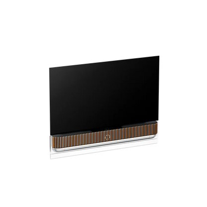 Beovision Theatre TV med sort OLED-skærm og træ-finish soundbar på hvid baggrund