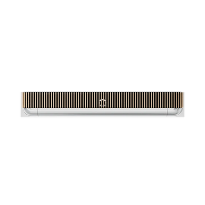 Beosound Theatre soundbar i guld og hvid på hvid baggrund