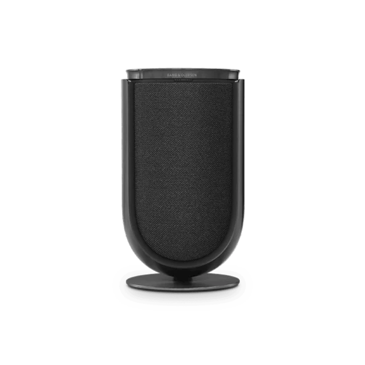 Bang & Olufsen Beolab 8 højttaler i sort med tekstil front på hvid baggrund