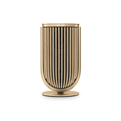 Bang & Olufsen Beolab 8 højttaler i guld finish med ribbet design