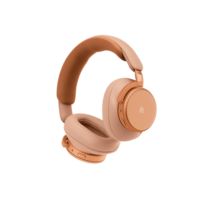 Beoplay H100 over-ear hovedtelefoner i bronze farve på hvid baggrund