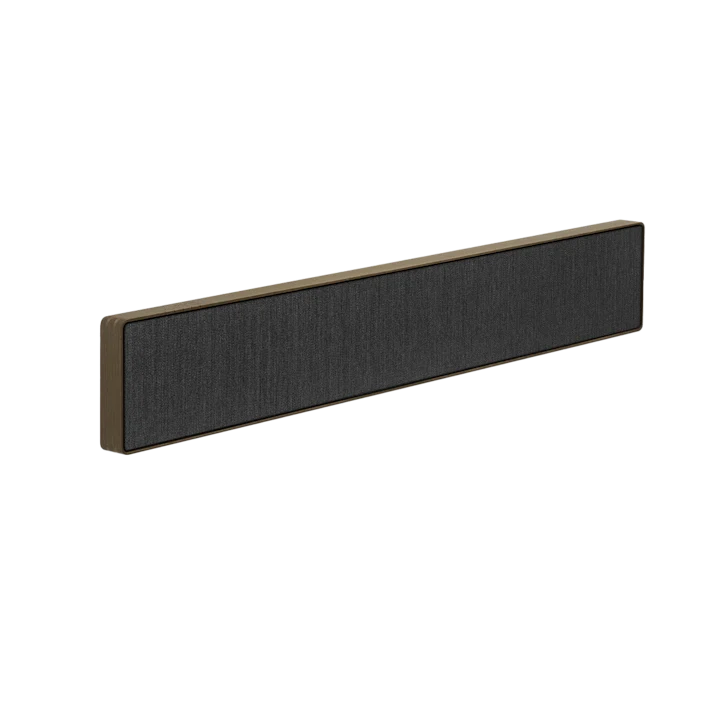 Bang & Olufsen Beosound Stage soundbar med mørkt tekstil og træramme