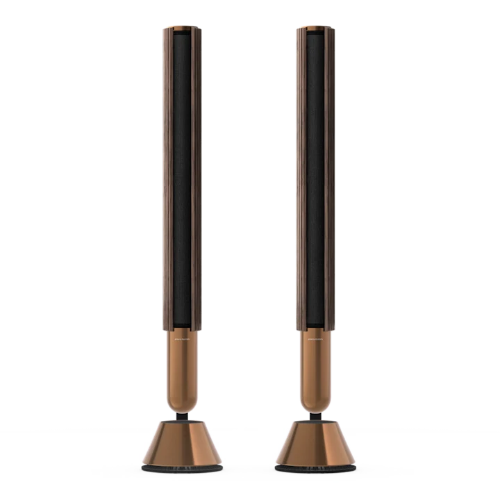 Beolab 28 trådløse stereohøjttalere i bronze finish på hvid baggrund